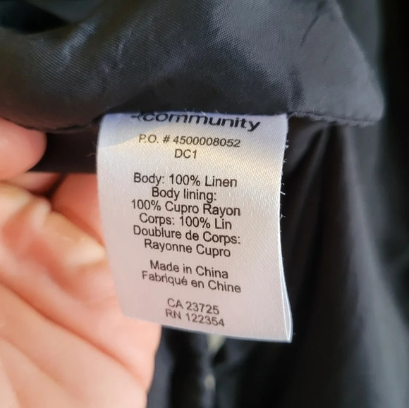 Aritzia Community Lightweight Jacket  With Organic Linen - Picture 14 of 16